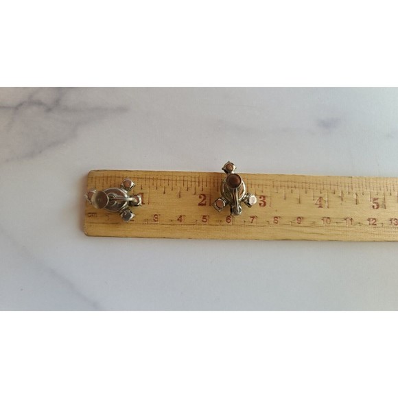 Vintage Clear Rhinestone Screwback Earrings - Picture 10 of 10